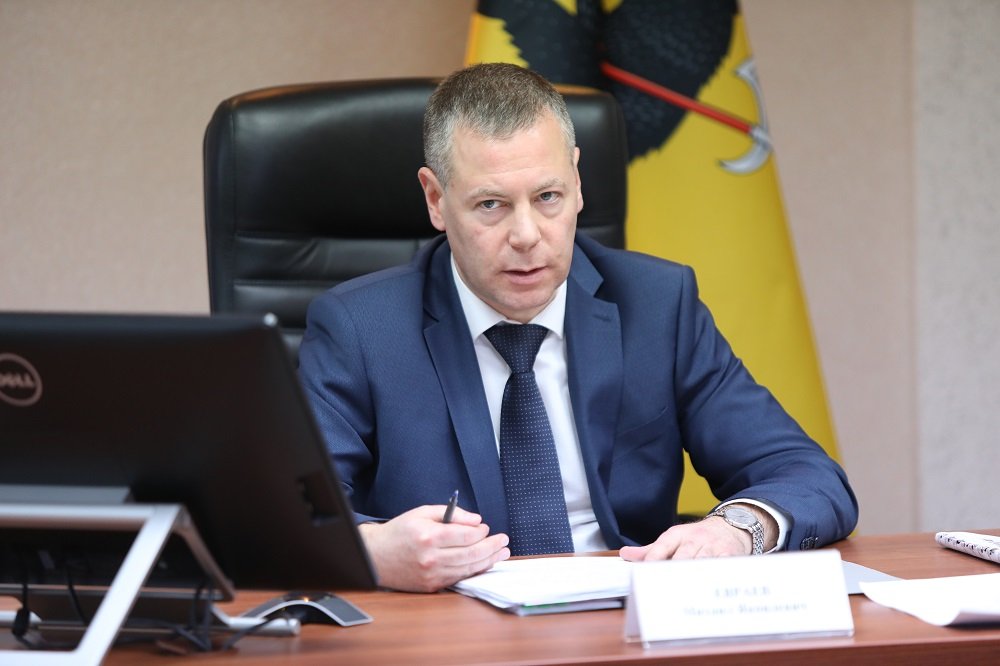 В Ярославской области вместо новогоднего банкета для чиновников организуют праздник для медиков из «красной зоны»