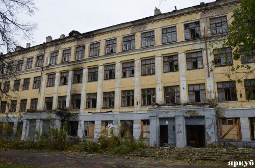 Ярославцы собирают подписи за решение вопроса по школе № 53