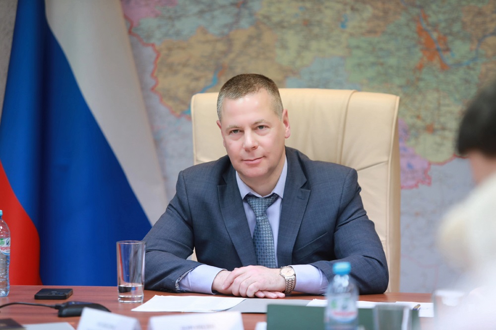 Губернатор поручил создать достойные условия для деятельности ветеранских организаций