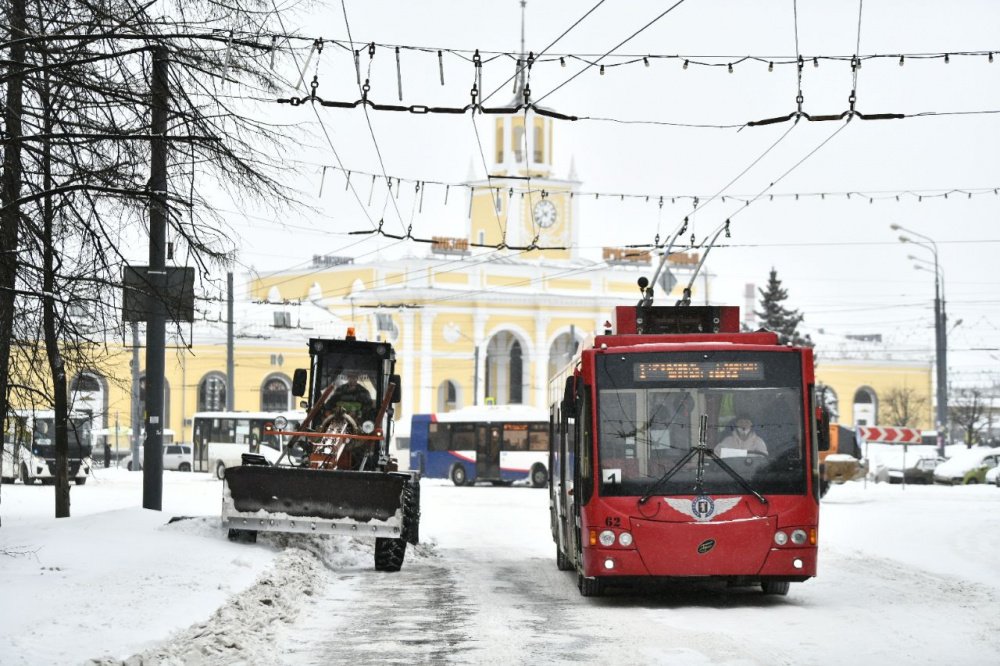 Из-за снегопада в Ярославле сделали бесплатный проезд в общественном транспорте 
