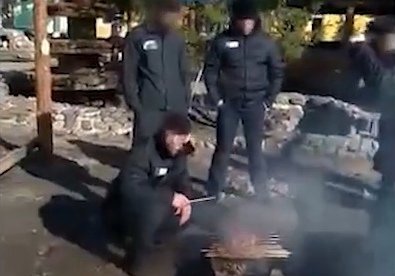 В ярославской колонии заключенные устроили пикник