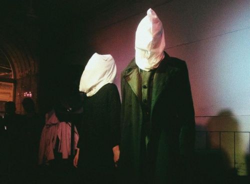 «Если бы каждый не старался непременно убедить другого в своей правде, люди, может быть, реже воевали бы». Премьера первого спектакля театрального проекта «ProGOn» по мотивам «Время жить и время умирать»