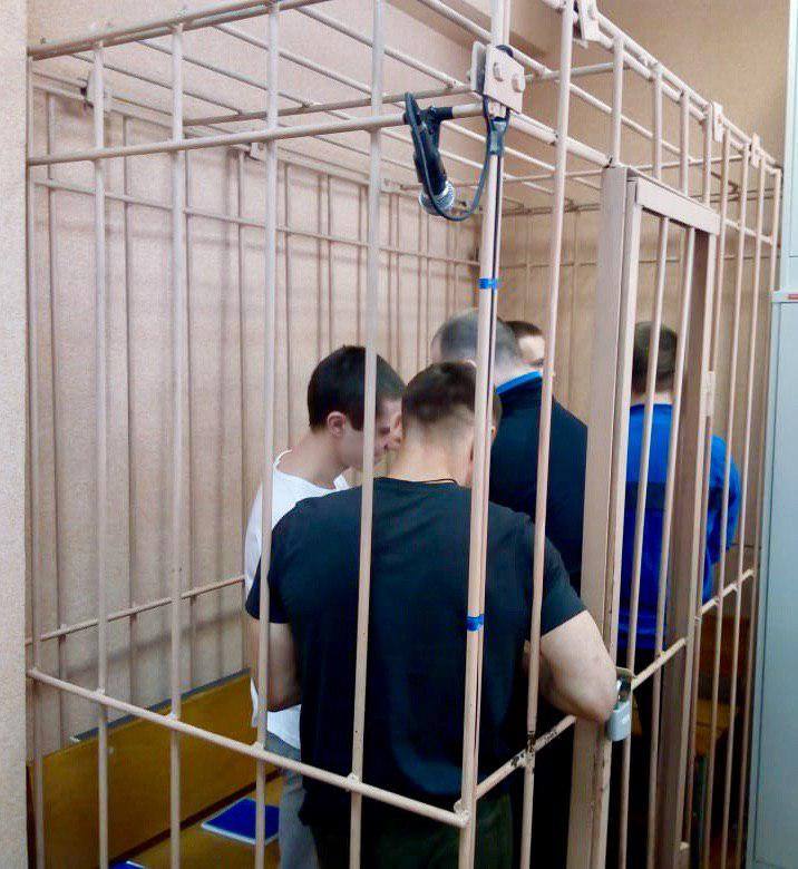 Пятерым фигурантам дела о пытках в ярославской колонии № 1 продлили срок содержания под стражей