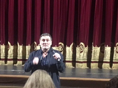 Евгений Марчелли выступил перед труппой Волковского с защитой идеи слияния ярославского театра и Александринского