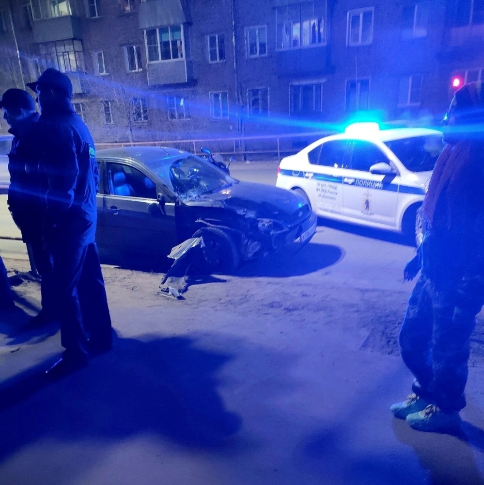 «Ограждение не предусмотрено»: в Рыбинске пьяный водитель вылетел на тротуар и насмерть сбил двоих детей