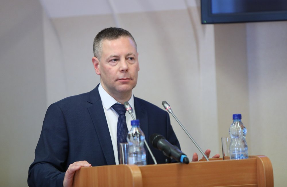 Михаил Евраев сообщил, что дополнительно около 2 миллиардов рублей будут направлены на решения для людей