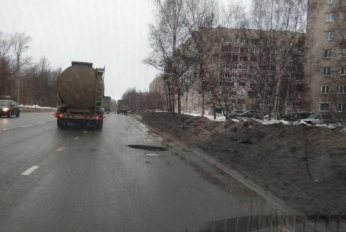 Яму на отремонтированной «безопасной и качественной» ЮЗОД зальют в начале весны — мэрия Ярославля