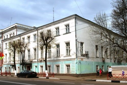 Прокуратура считает, что зданию истфака ЯрГУ нужен капитальный ремонт. Администрация вуза придерживается иной позиции