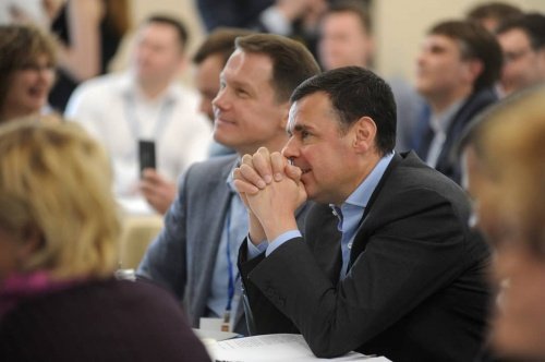Губернатор Ярославской области опубликовал декларацию о доходах. Из документа следует, что он женился