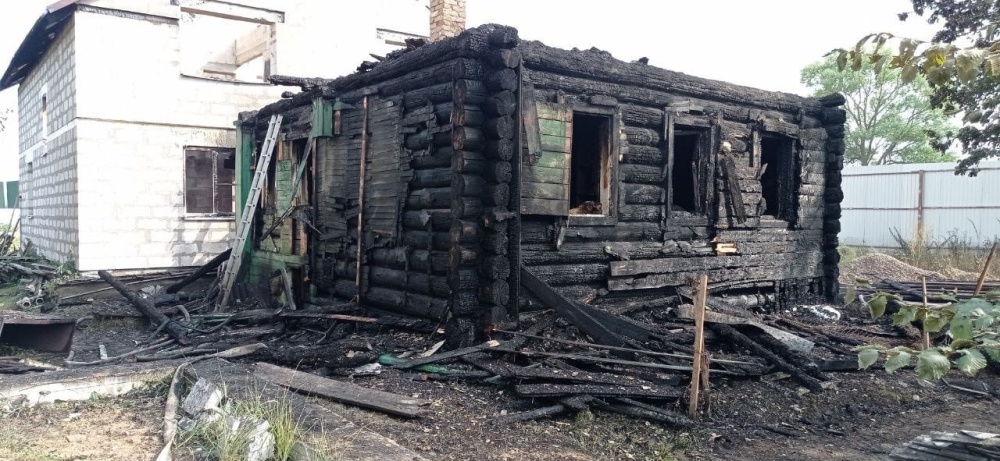 Потеряли в одночасье все: в Ярославле объявили сбор помощи семье, пострадавшей после ДТП у деревни Воробино