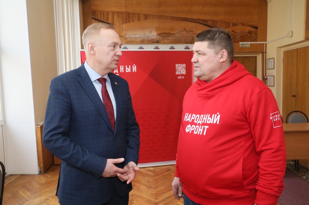 Андрей Коваленко и Александр Хохлов вошли в пятерку сопредседателей регштаба Народного фронта