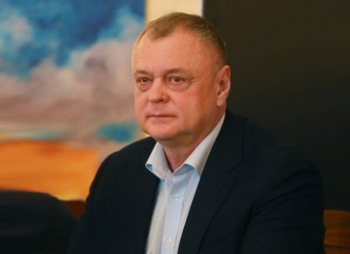 «О полезности объединения из всего коллектива высказался только один человек». Как директор Волковского прокомментировал новость о слиянии с Александринским театром