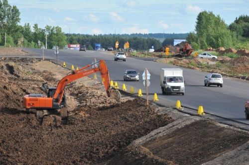 Асфальт на участке дороги Ярославль — Шопша уложат заново