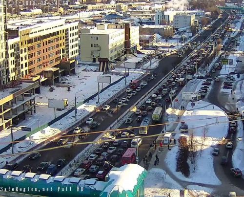 Эксперимент со светофорами на Московском проспекте в Ярославле остановили из-за ДТП и пробок