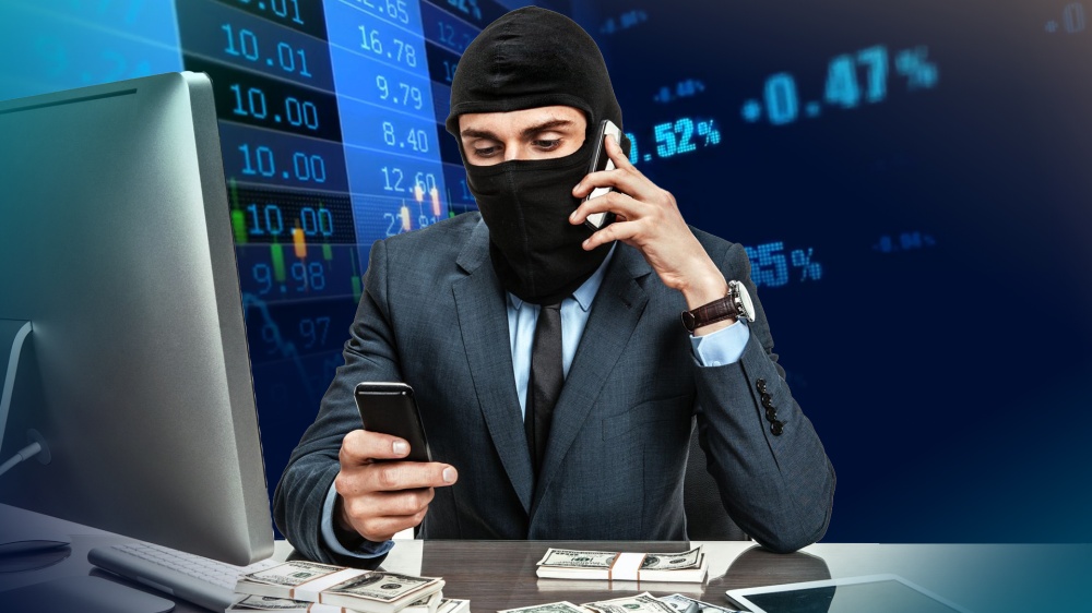 Взяли кредит и хотели продать квартиру: семью из Ярославской области обманули на почти два миллиона рублей
