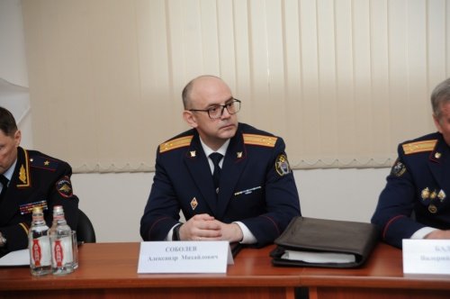 Нового главу ярославского управления Следственного комитета представили личному составу