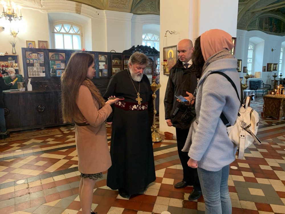 Кровавое пятно в Храме Петра и Павла: настоятель раскрыл тайну городской легенды