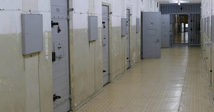 В Ярославле будут судить мужчину за взятку замначальнику УМВД