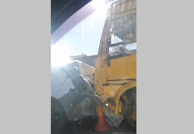 Женщина и подросток пострадали под Ярославлем в ДТП с участием двух автобусов