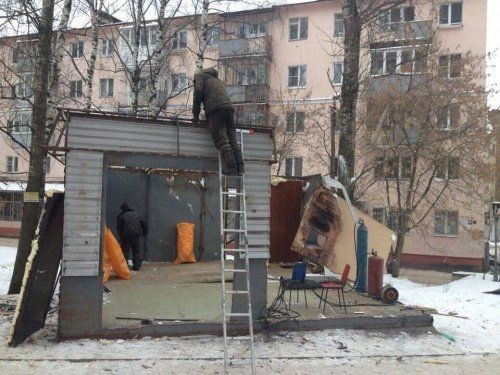 Сроки сноса ларьков в Ярославле вновь сдвинули. Владимир Слепцов недоволен работой подчиненных и подозревает их в лоббировании бизнеса