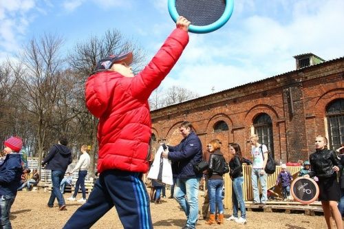 Набойка ткани, игра на гуслях и шотландские танцы: программа первого в сезоне городского выходного от культурного центра Textil