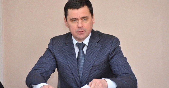 Дмитрий Миронов о поездке в Данилов на беседу с молодежью: «Встреча обязательно состоится»