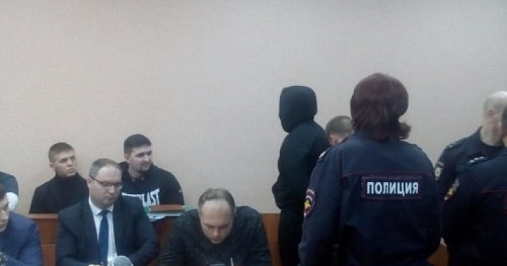 Обвиняемым в пытках заключенных бывшим сотрудникам ярославской ИК-1 Мамояну, Бровкину, Цветкову, Никитенко и Зиябову продлили меру пресечения
