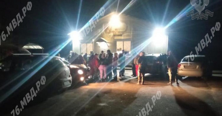 В Ярославской области полицейские разыскали заблудившихся в лесу женщину с трехлетним сыном