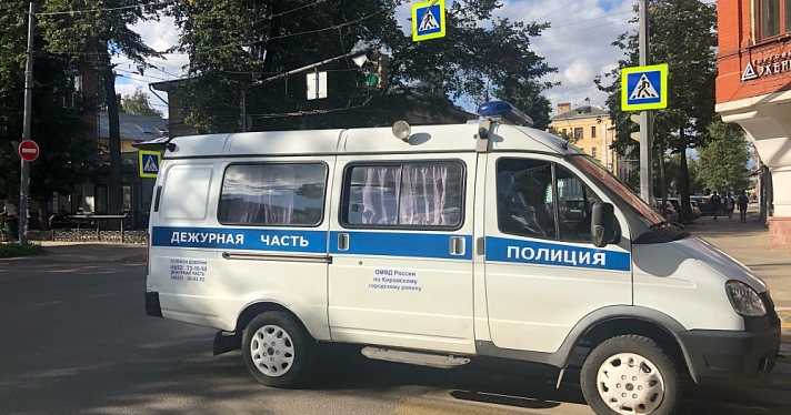 В Ярославской области молодой человек с ножом ограбил аптеку