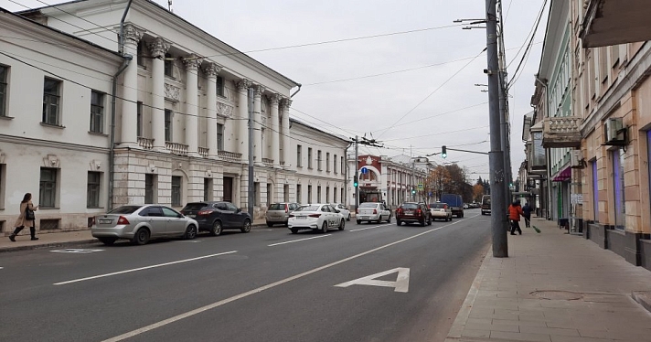 Специалисты раскрыли, сколько получают таксисты в Ярославле