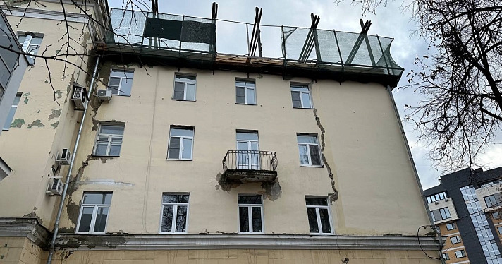 В Ярославле начали возводить новую пристройку к дому на улице Победы_225303