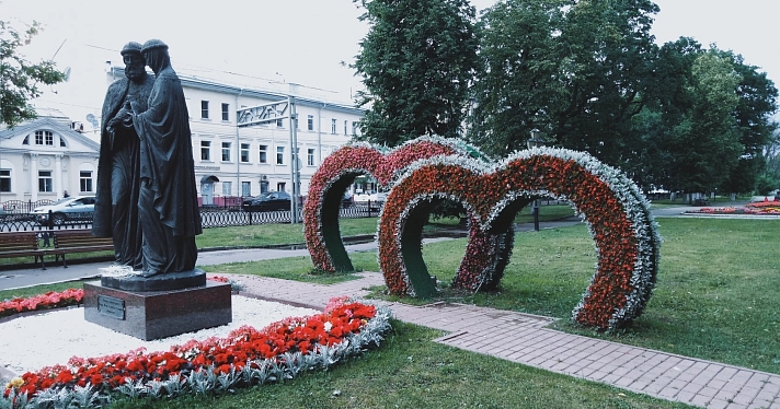 «Если вы не можете что-то сделать, то это может специалист!» Художница Светлана Воробьева — о качестве цветочного оформления Ярославля_159372