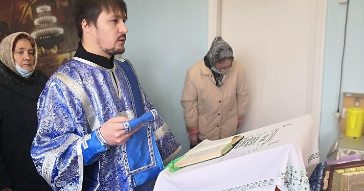 На бабушек надежды нет: ярославцы собирают деньги на операцию многодетному диакону_170759