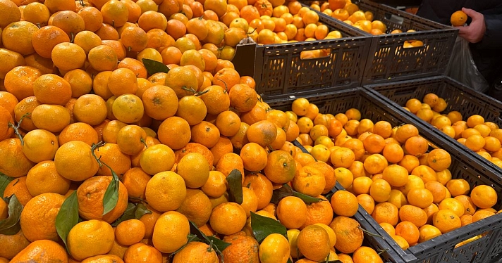 Новогодний стол — 2023: сколько тысяч придется потратить на продукты в этом году?_229890