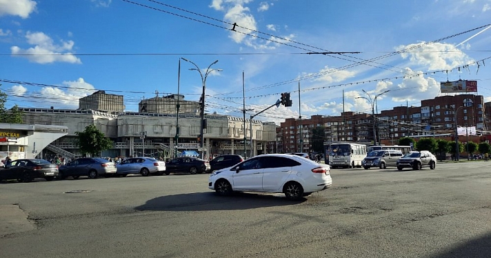 Еще дороже: в Ярославской области изменились цены на бензин