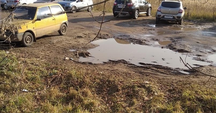 Фото дня. Ярославцы возмутились состоянием дорог у поликлиники в Заволжском районе_168402