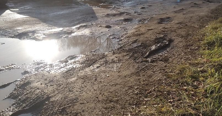 Фото дня. Ярославцы возмутились состоянием дорог у поликлиники в Заволжском районе_168404