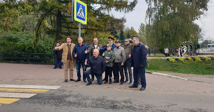В поддержку референдумов: ярославцы собрались в центре города на митинге-концерте_222131