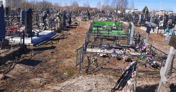 В мэрии Ярославля объяснили подтопление Осташинского кладбища