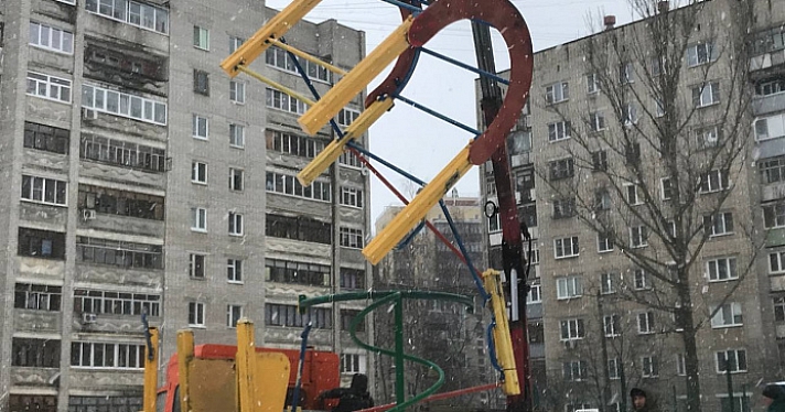 В Ярославле до конца января снесут все аварийные детские городки