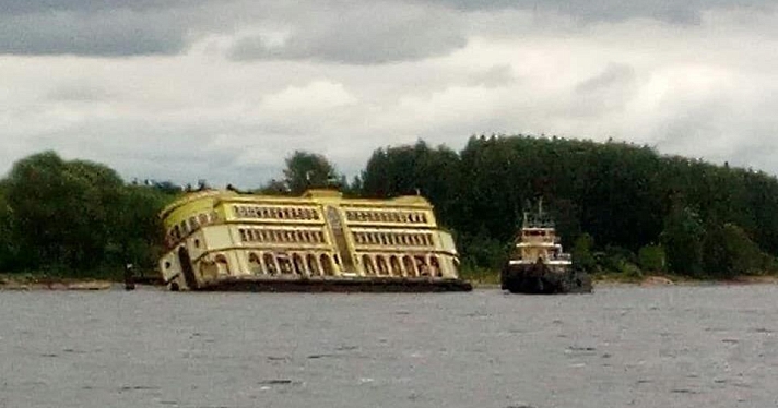 Транспортная прокуратура организовала проверку в связи с частичным затоплением дебаркадера в черте Ярославля