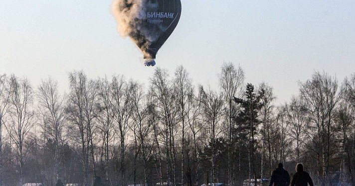 За сутки аэростат Федора Конюхова пролетел более 500 километров_100099
