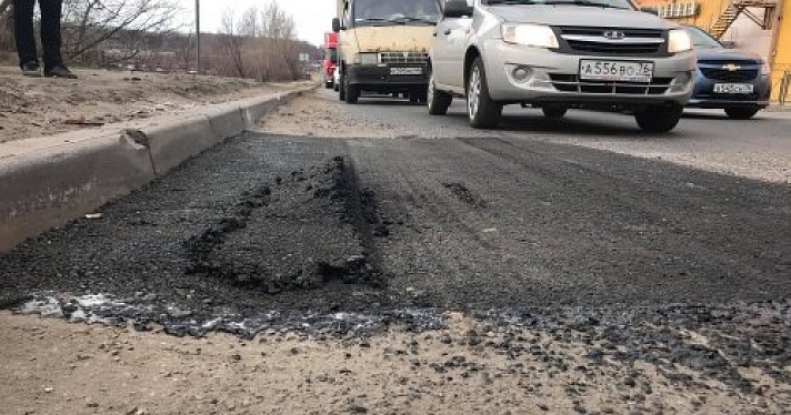 Экспериментальный асфальт на ЮЗОД не выдержал нагрузки «первой же груженой фуры»