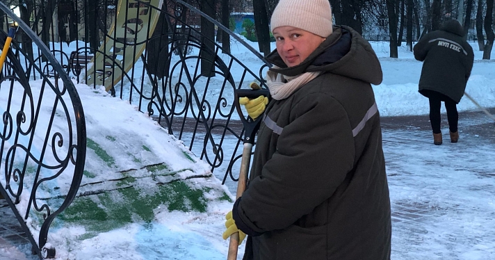 «Встаю на работу в четыре утра»: один день из жизни дворника из Ярославля_171543